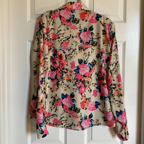 Me You (European brand) blouse - Picture 4 of 4